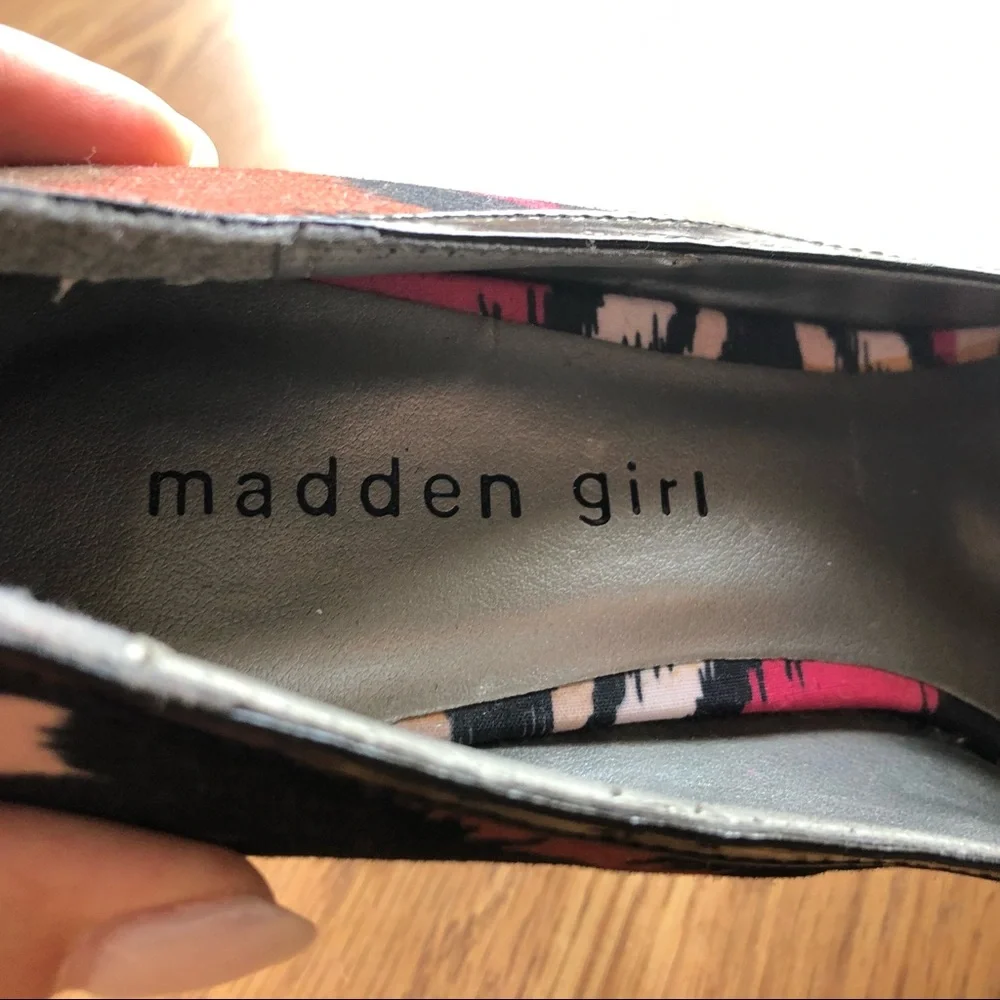 🟢3/$15 MADDEN GIRL heels 8.5 round toe multi color